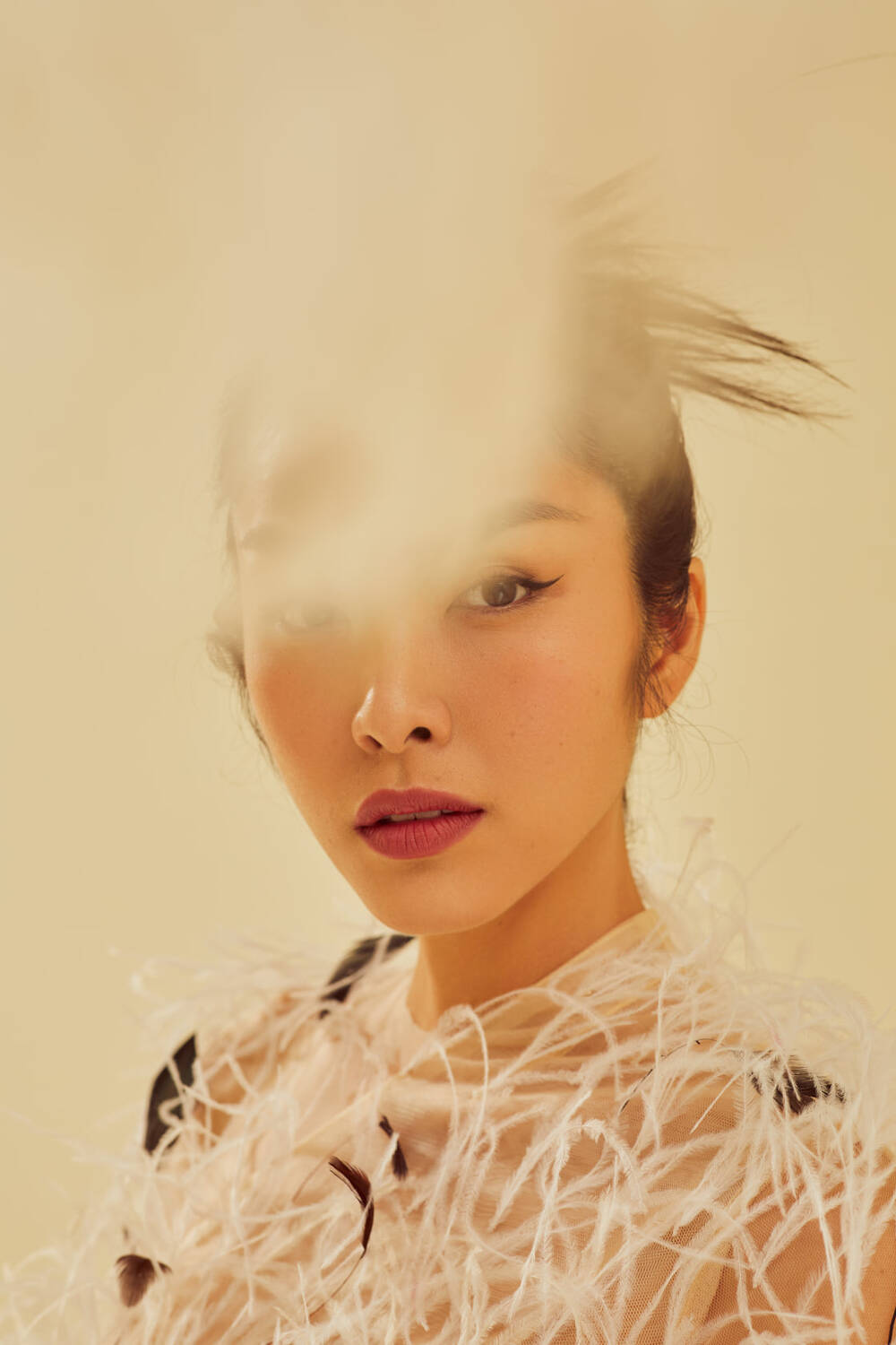 Tăng Thanh Hà lột xác táo bạo trong sách ảnh thời trang mới - Ảnh 8