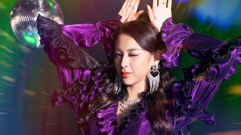 Phí Phương Anh bị gọi tên vào lùm xùm Thiều Bảo Trâm vì bài hát
