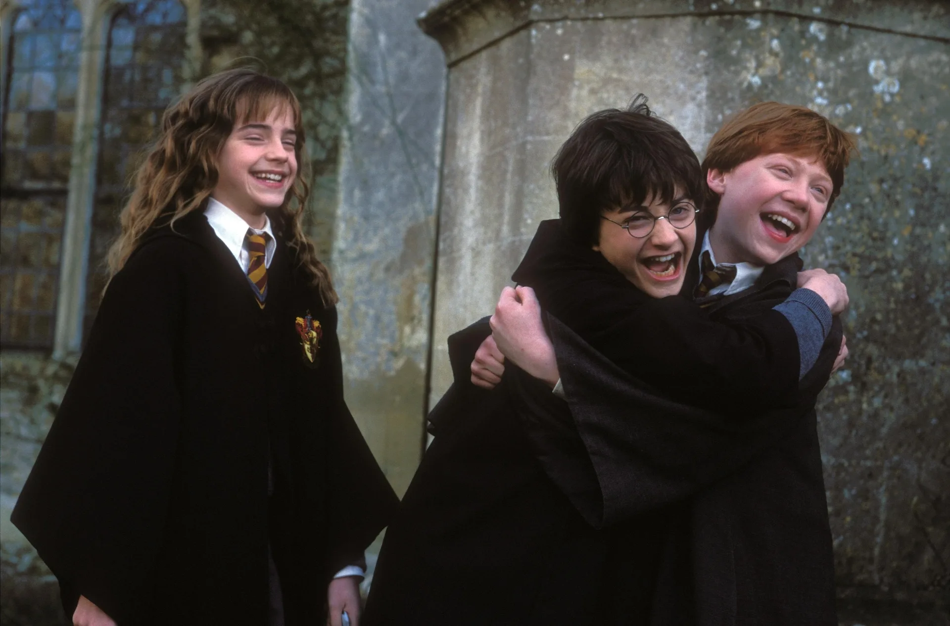 Vũ trụ Harry Potter mở rộng bản truyền hình khiến dân tình nôn nao - Ảnh 3