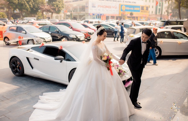 Đám cưới rước dâu bằng siêu xe của Á khôi Đại học Kinh tế Quốc dân - Ảnh 2