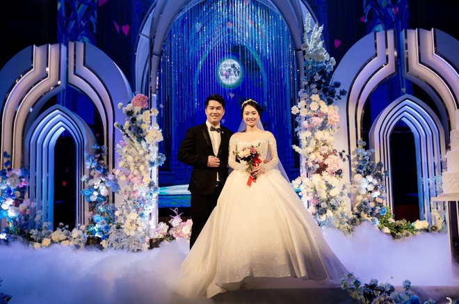 Đám cưới rước dâu bằng siêu xe của Á khôi Đại học Kinh tế Quốc dân - Ảnh 5