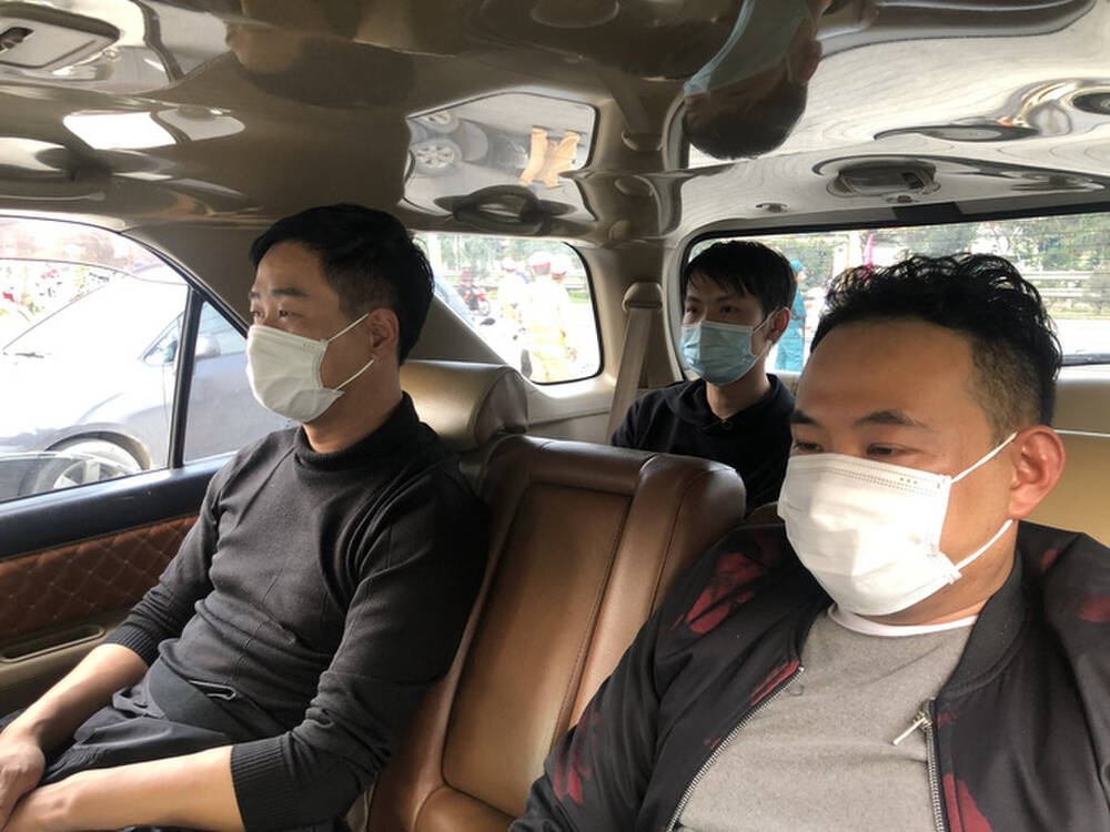 Tài xế nhận 10 triệu đồng để đưa 3 người Trung Quốc nhập cảnh trái phép