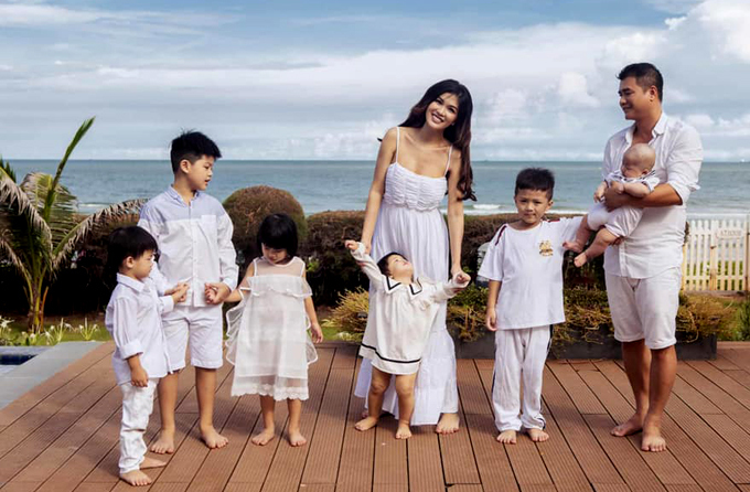 Lộ hình ảnh mỹ nhân 6 con đình đám showbiz Việt gầy guộc với đầu cạo trọc - Ảnh 5