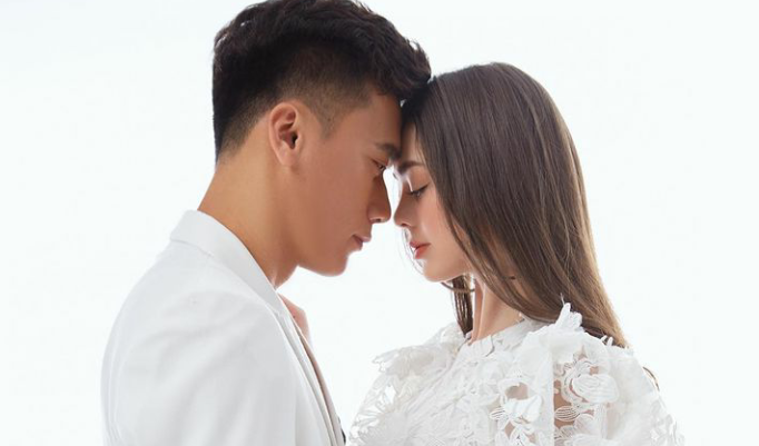 Bạn gái mẫu Tây chúc sinh nhật Bùi Tiến Dũng bằng "chị Google dịch"