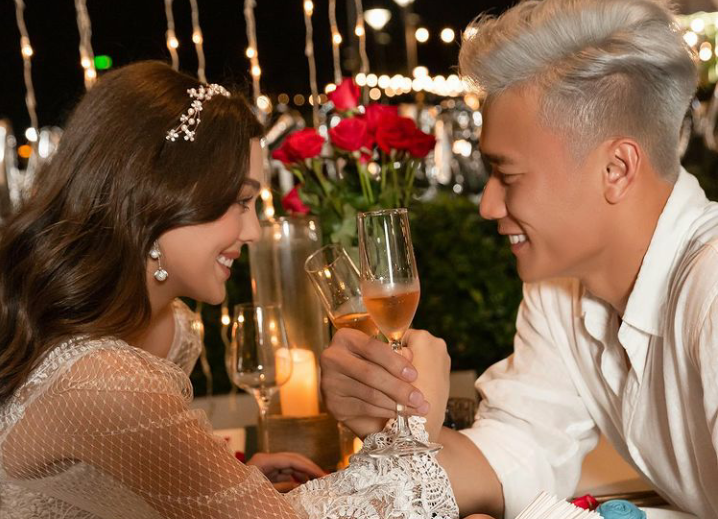 Mẫu Tây tổ chức sinh nhật cho Bùi Tiến Dũng, nhìn chiếc bánh mà rõ tâm can 