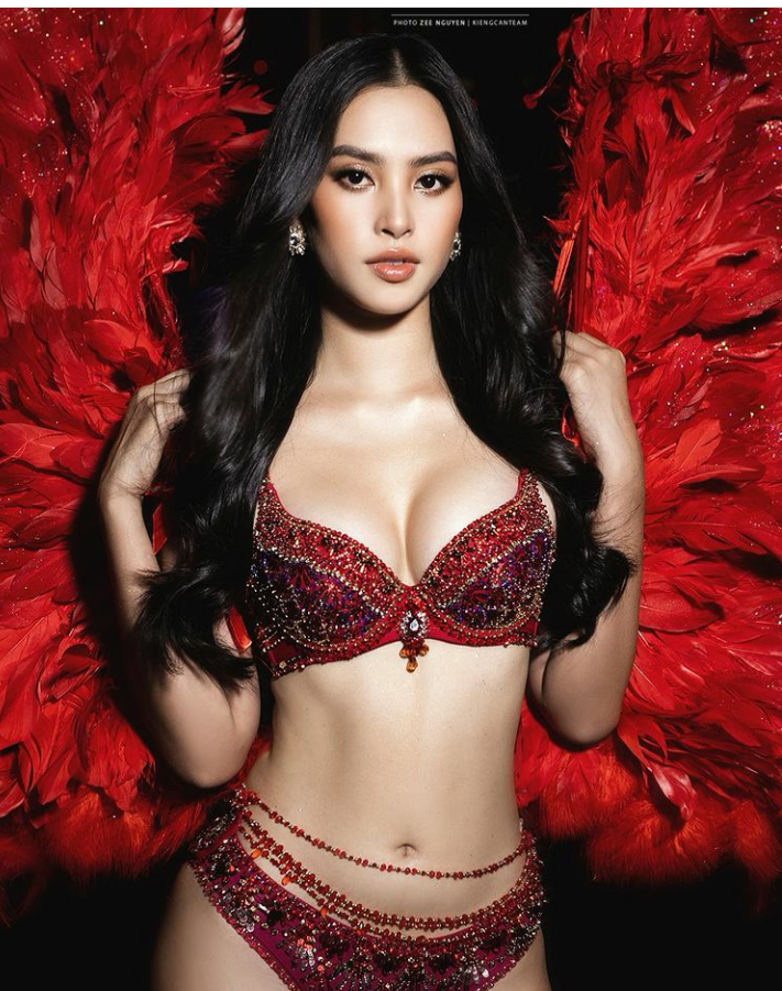 Tiểu Vy khoe mặt mộc hoàn hảo, xứng danh 'Hoa hậu của các Hoa hậu' - Ảnh 8