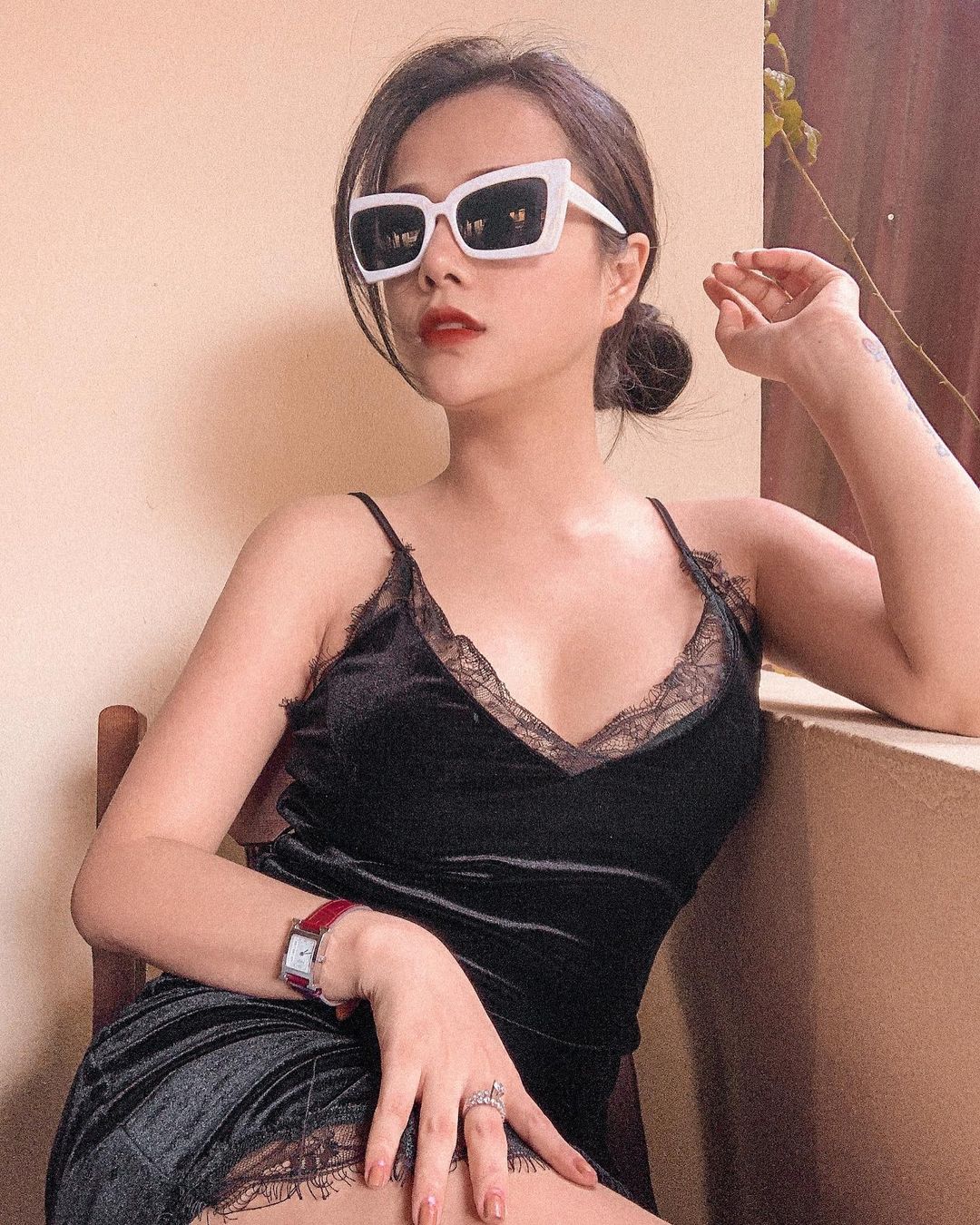 Thương Võ: 'Tình cũ' Đặng Văn Lâm, từ 'mỹ nữ cover' đến ca sĩ top trending - Ảnh 12