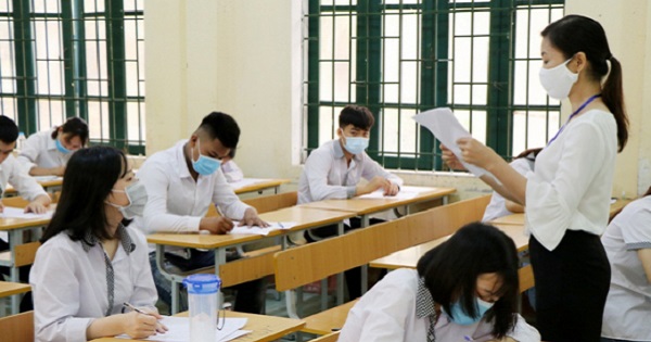 Mang “phao” vào phòng thi, học sinh có thể bị phạt đến 2 triệu đồng