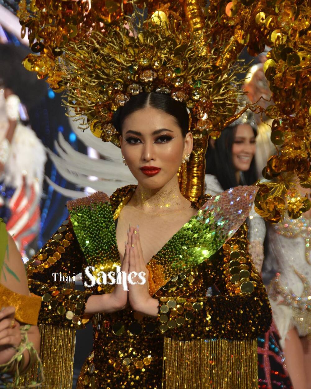 Hoàng Thùy ủng hộ Miss Universe Vietnam trao 2 vương miện cho 2 Hoa hậu - Ảnh 1