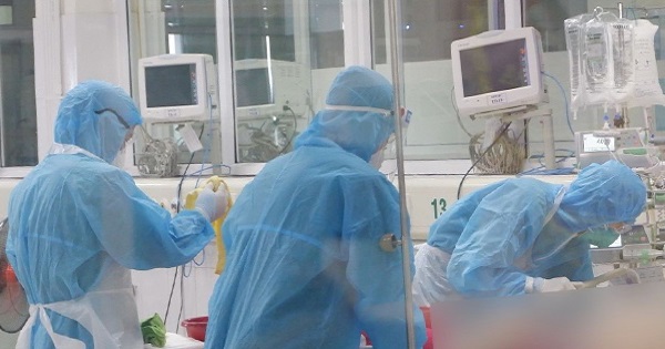 Chiều 2/4, thêm 3 ca nhập cảnh mắc Covid-19