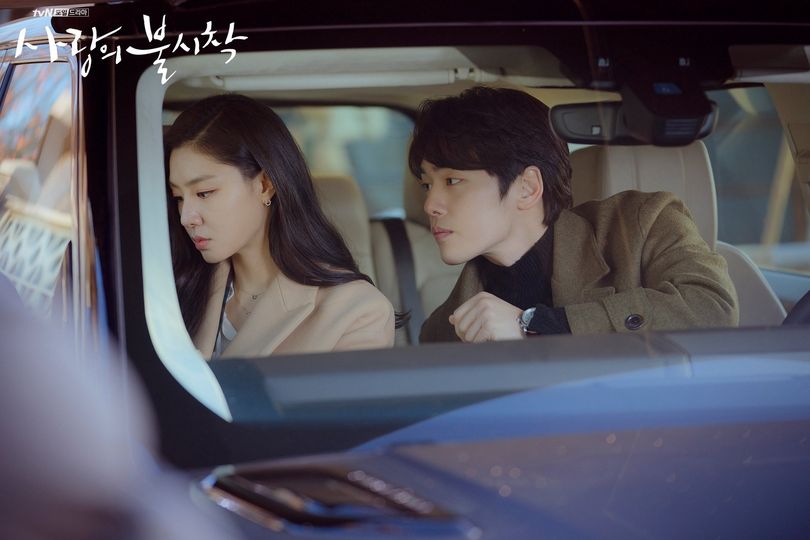 Dispatch chính thức tung ảnh hẹn hò của cặp đôi 'Hạ cánh nơi anh' Seo Ji Hye và Kim Jung Hyun - Ảnh 5