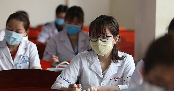 Tăng học phí, nhiều trường Đại học được Bộ GD&ĐT yêu cầu công khai, giải trình mức tăng 