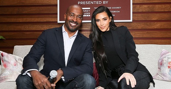 Rộ tin Kim Kardashian đang hẹn hò với phóng viên đài CNN