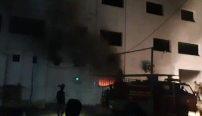 Ấn Độ: Bệnh viện bốc cháy, ít nhất 18 bệnh nhân Covid-19 tử vong  - Ảnh 1