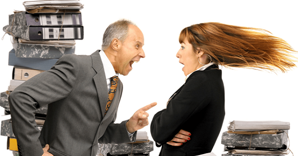 Từ 2021, nhân viên có thể nghỉ việc không báo trước nếu bị sếp xúc phạm