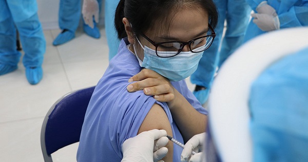 An Giang: Nữ nhân viên y tế  tử vong sau tiêm vaccine Covid-19