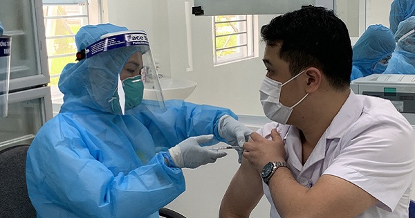 Hà Nội sẽ tiêm vaccine Covid-19 miễn phí cho người từ 18 đến 65 tuổi