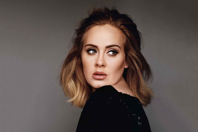 Chất như Adele, 'ở ẩn' suốt 6 năm vẫn được vinh danh 'nghệ sĩ của thập kỷ'  - Ảnh 3