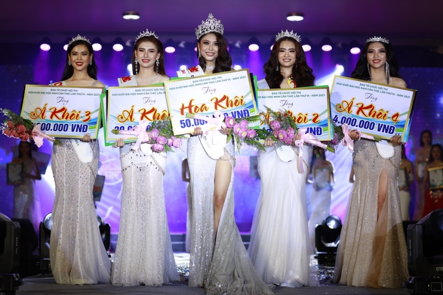 Được đặt cách vào Bán kết Miss World Vietnam, thí sinh bỗng 'quay xe'' ghi danh tại Miss Universe? - Ảnh 2