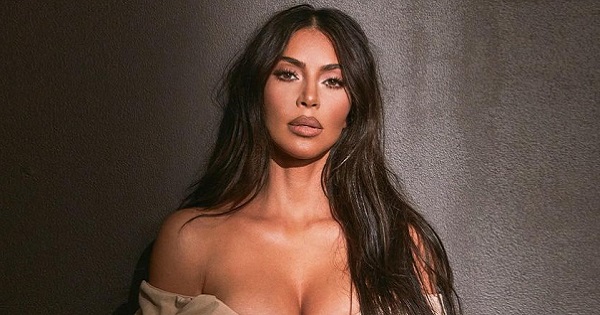 Ly hôn chưa lâu, Kim Kardashian bị tố là tiểu tam, yêu đương tay 4 với người yêu của... chị ruột