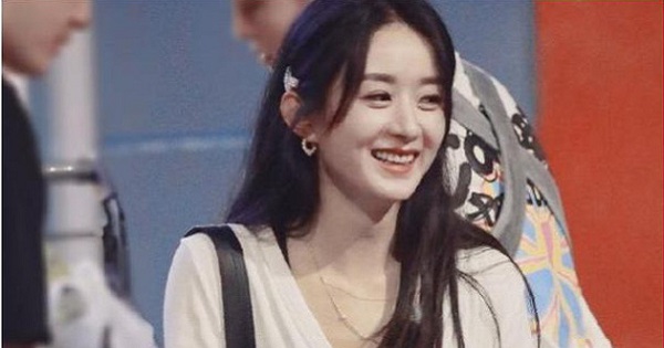 Hậu ly hôn, chồng cũ bị đồn mở tiệc độc thân, Triệu Lệ Dĩnh cũng đi bar thâu đêm