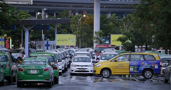 TP.HCM: Từ ngày 22/5 khuyến cáo taxi, xe công nghệ không mở điều hòa, phải mở kính khi chở khách