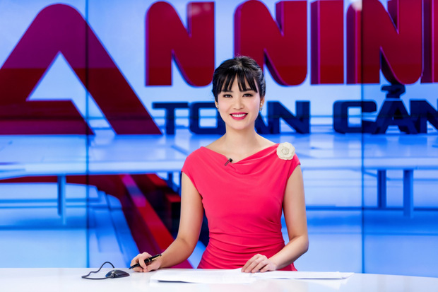Ngắm nhìn loạt ảnh xinh đẹp của Hoa hậu Thu Thủy khi làm MC truyền hình trước lúc qua đời - Ảnh 5