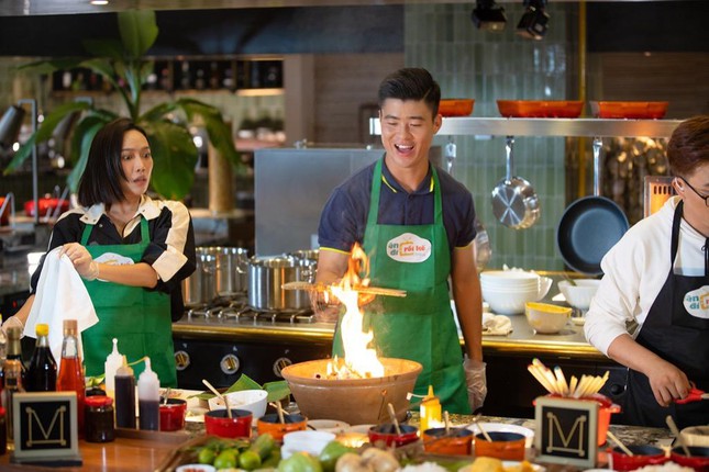 Hoa hậu Đỗ Thị Hà tiết lộ 'món tủ', tự nhận là 'vua đầu bếp' trong gia đình - Ảnh 2