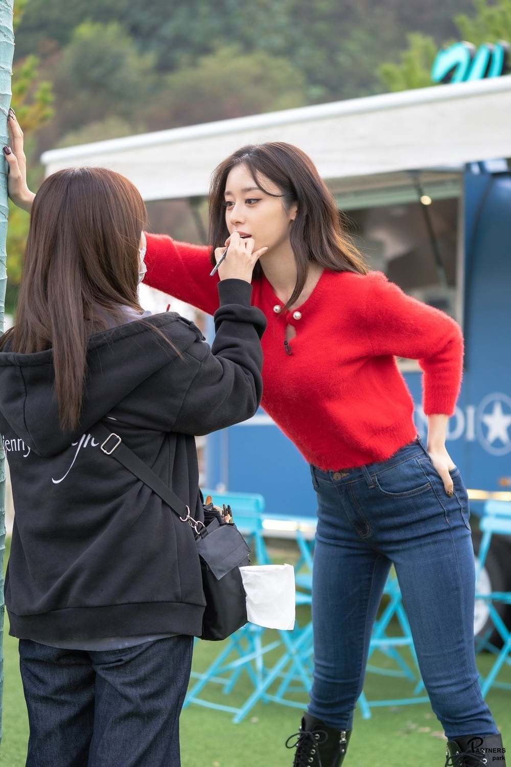 Jiyeon (T-ARA) gây sốt với loạt ảnh khoe nhan sắc 'đẹp xỉu' tại hậu trường  - Ảnh 3