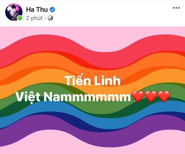 Á hậu Hà Thu cũng không thể ngó lơ trước bàn thắng của đội tuyển Việt Nam.