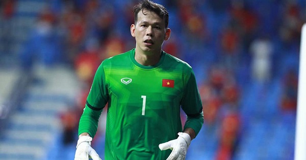 Để thua UAE, thủ môn Bùi Tấn Trường viết tâm thư xin lỗi người hâm mộ