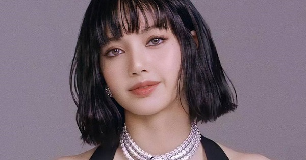 Lisa BLACKPINK khoe nhan sắc đẹp như tranh vẽ trong dự án mới