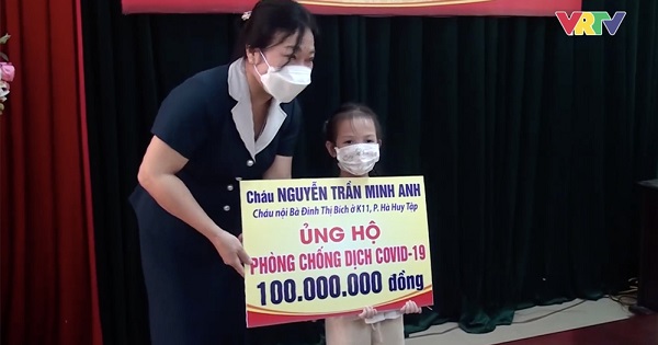 Bé gái 5 tuổi dùng hết tiền tiết kiệm trong 2 năm để ủng hộ quỹ phòng chống dịch