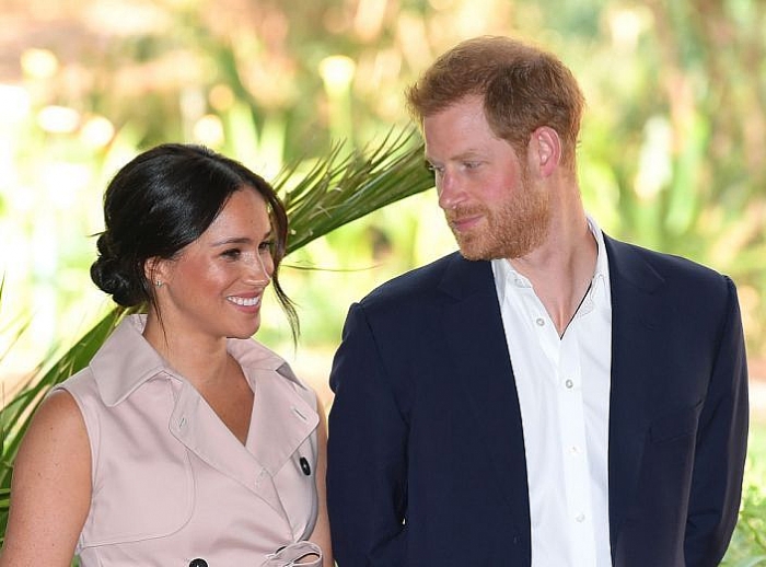 Rời Hoàng gia Anh, Meghan và Harry kiếm bộn tiền, tài sản tăng vọt - Ảnh 3