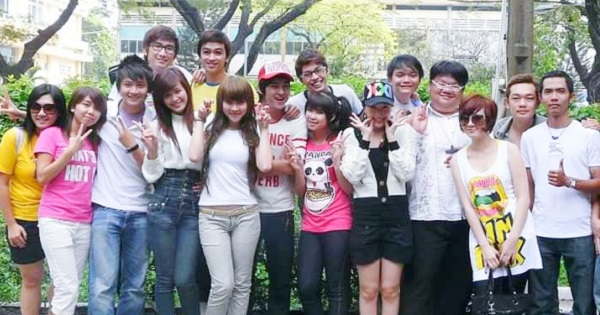 Bạn nhận ra bao nhiêu idol showbiz Việt trong bức ảnh này?