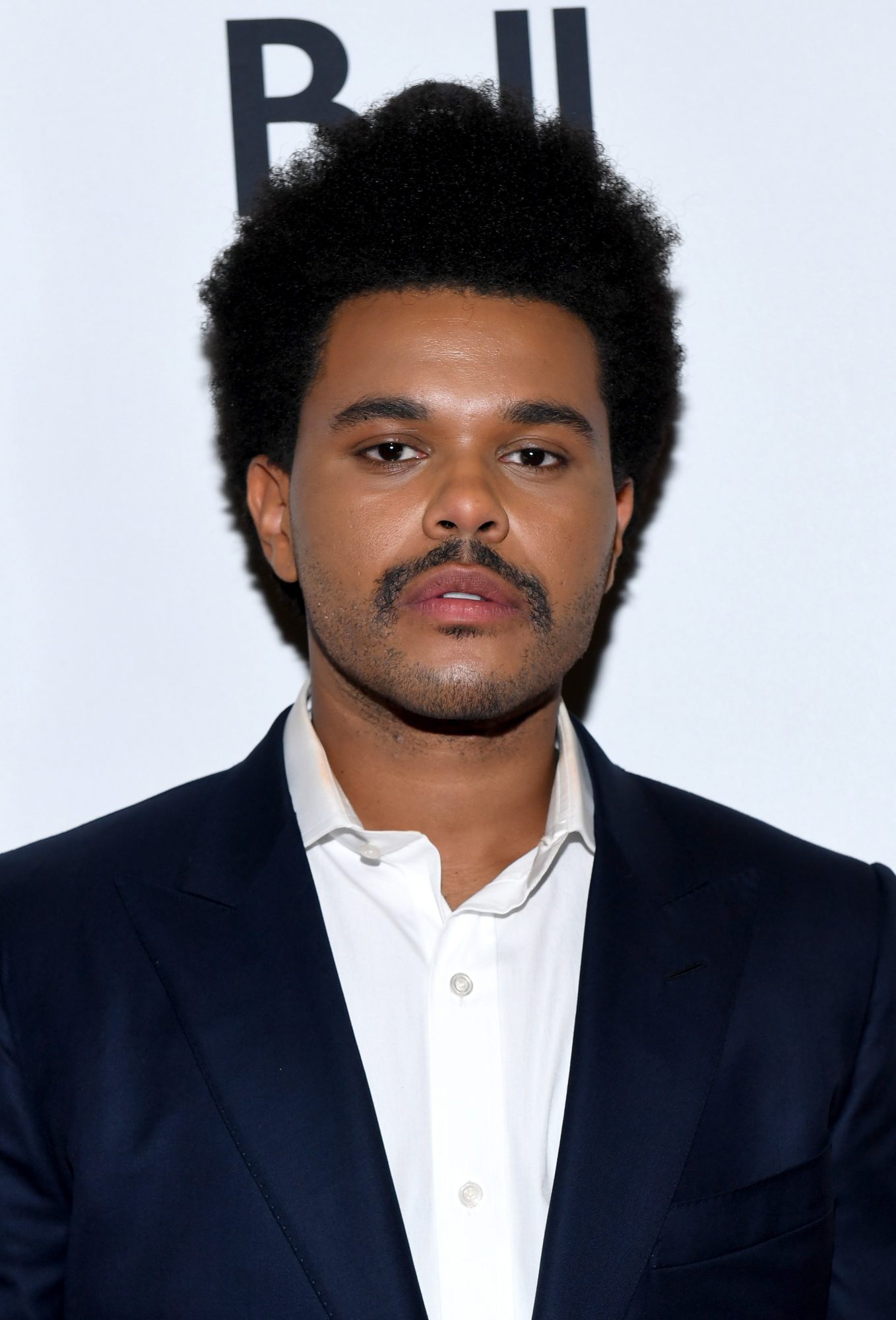 The Weeknd: Gã trai đưa Angelina Jolie về nhà riêng sau bữa tối lãng mạn là ai? - Ảnh 6
