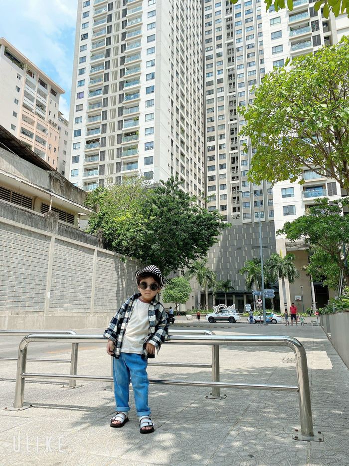 Mới 3 tuổi, quý tử nhà Lâm Khánh Chi sở hữu ngoại hình chuẩn 'hotboy tương lai' - Ảnh 6