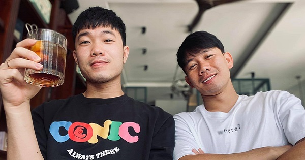 Xuân Trường bị Tiến Linh tiết lộ chuyện đáng xấu hổ ở sân bay Dubai