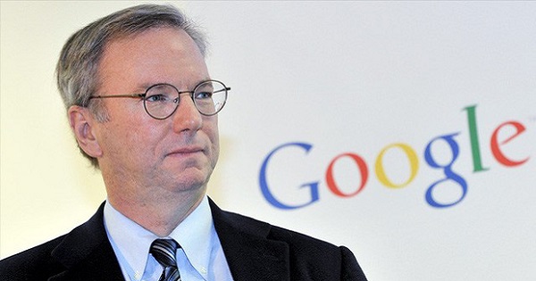 Cựu CEO Google nổi tiếng đào hoa hẹn hò tình trẻ kém 39 tuổi
