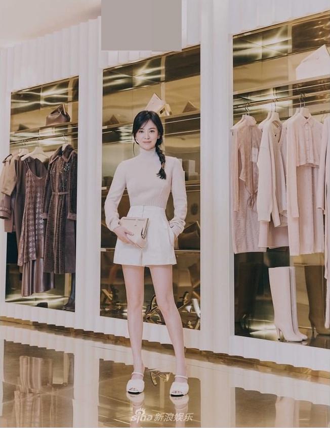 'Nghẽn mạng' với loạt ảnh xinh như gái 18 của Song Hye Kyo tại sự kiện - Ảnh 5