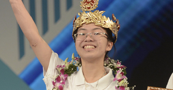 Quán quân Olympia 2020 thi tốt nghiệp bao nhiêu điểm mà "buồn cả đêm"?