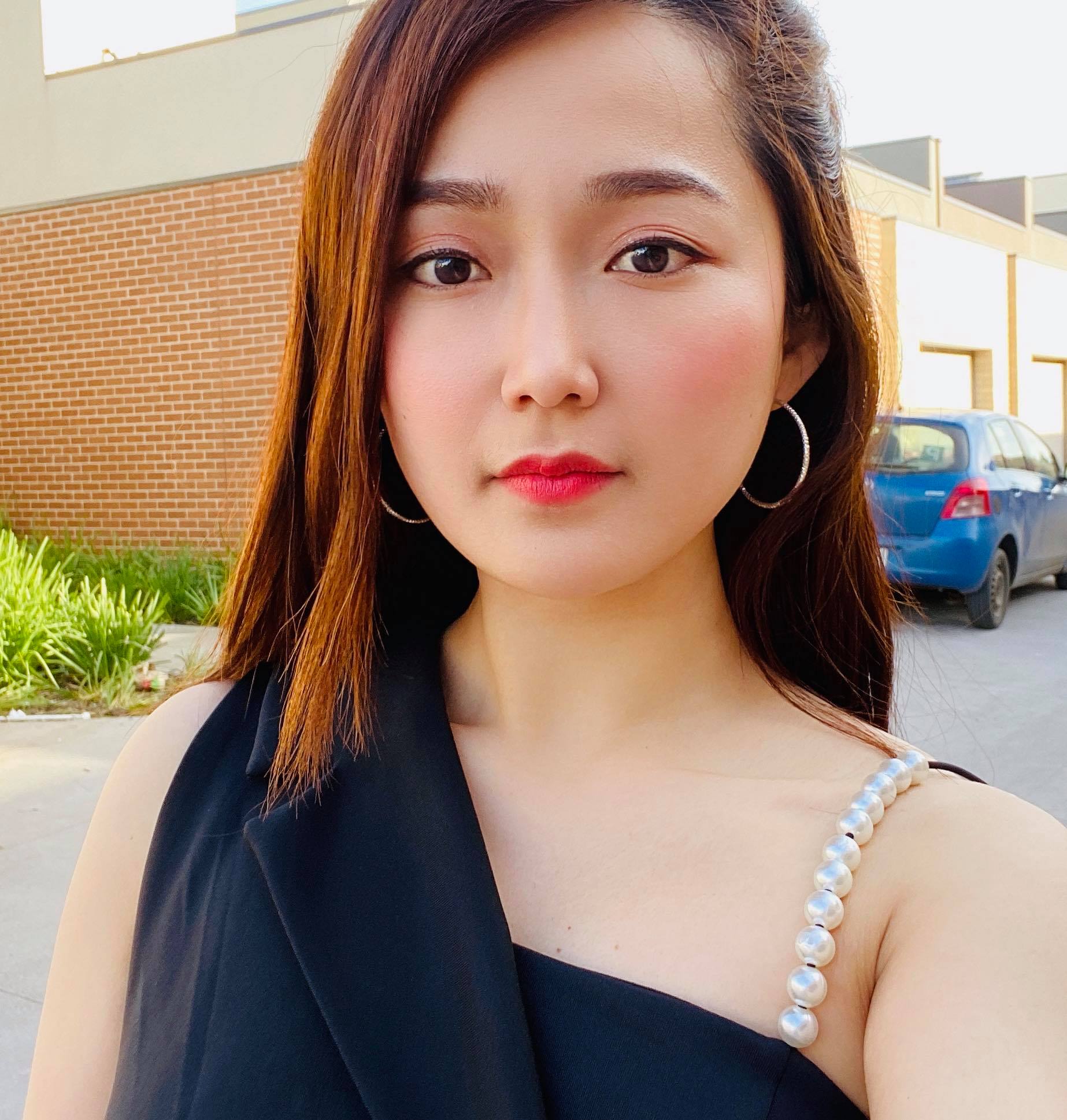 'Nhỏ Hạnh' Kính Vạn Hoa ở tuổi 32: Xinh đẹp, độc thân, làm giảng viên tại Úc - Ảnh 11