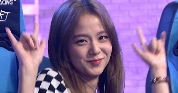 Đẳng cấp Jisoo BLACKPINK: Chỉ chơi game cũng leo top trending 10 quốc gia