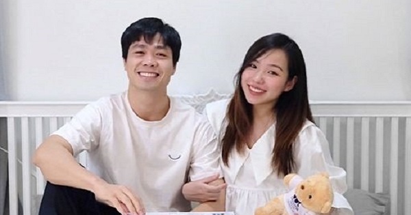 Công Phượng thông báo bà xã Viên Minh đã hạ sinh con đầu lòng