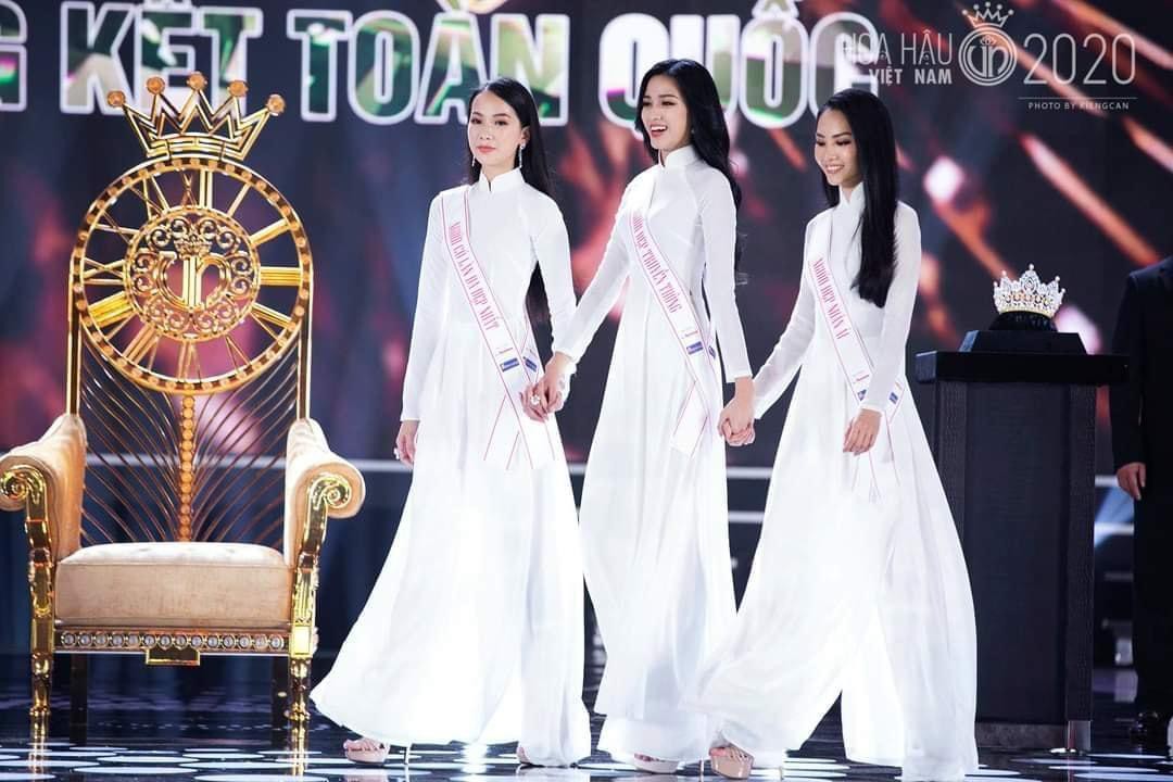 Nhìn lại loạt khoảnh khắc đăng quang của Hoa hậu Đỗ Thị Hà gần 1 năm trước - Ảnh 1