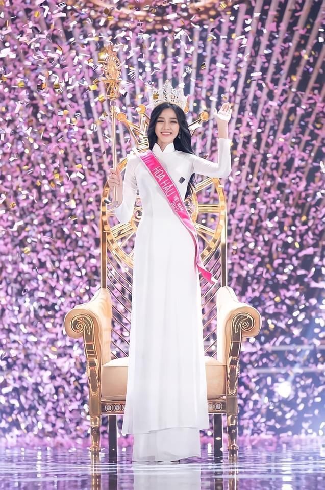 Nhìn lại loạt khoảnh khắc đăng quang của Hoa hậu Đỗ Thị Hà gần 1 năm trước - Ảnh 10