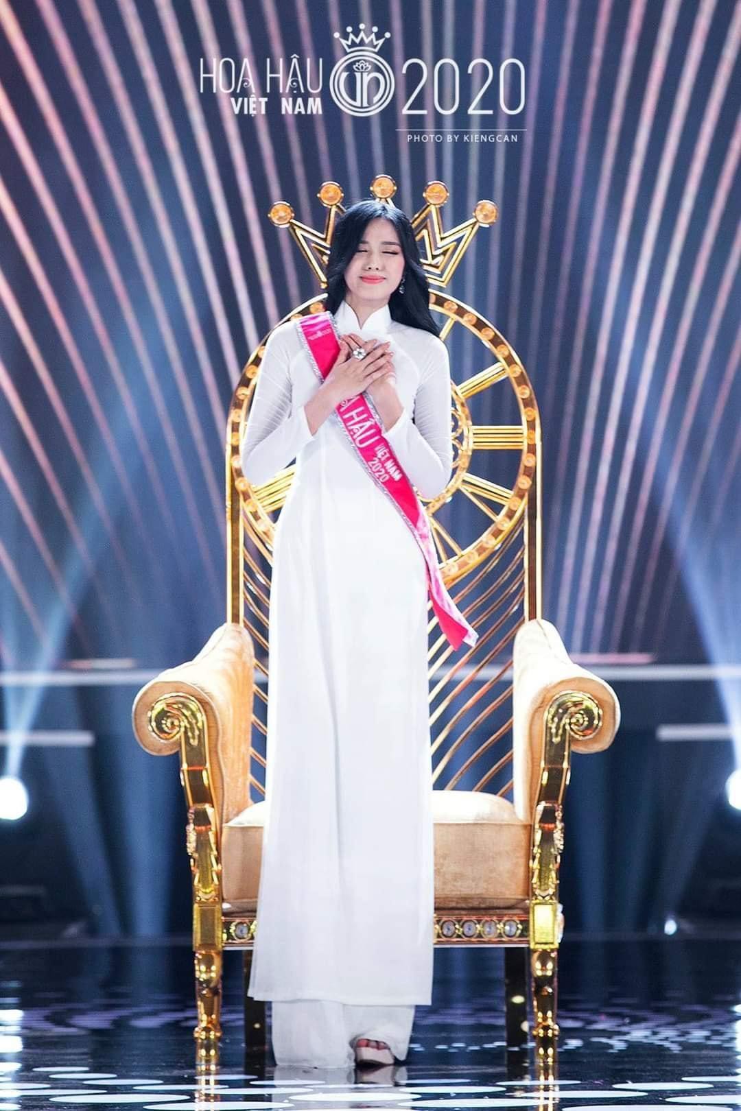 Nhìn lại loạt khoảnh khắc đăng quang của Hoa hậu Đỗ Thị Hà gần 1 năm trước - Ảnh 5