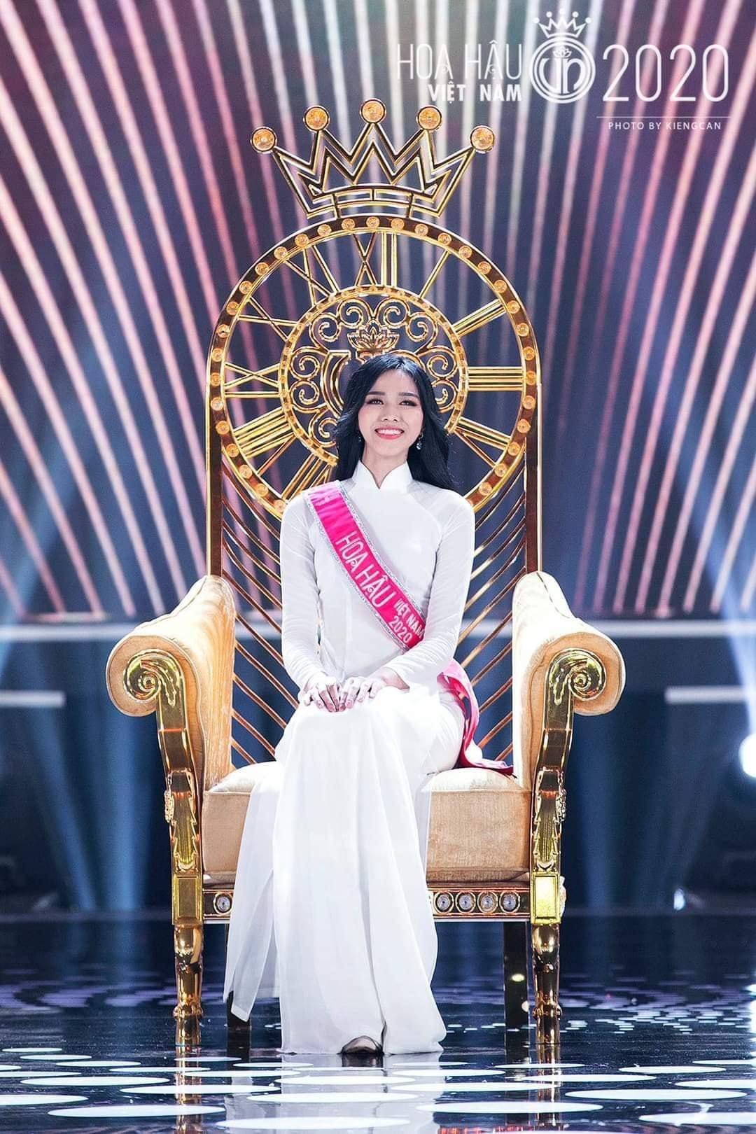 Nhìn lại loạt khoảnh khắc đăng quang của Hoa hậu Đỗ Thị Hà gần 1 năm trước - Ảnh 6
