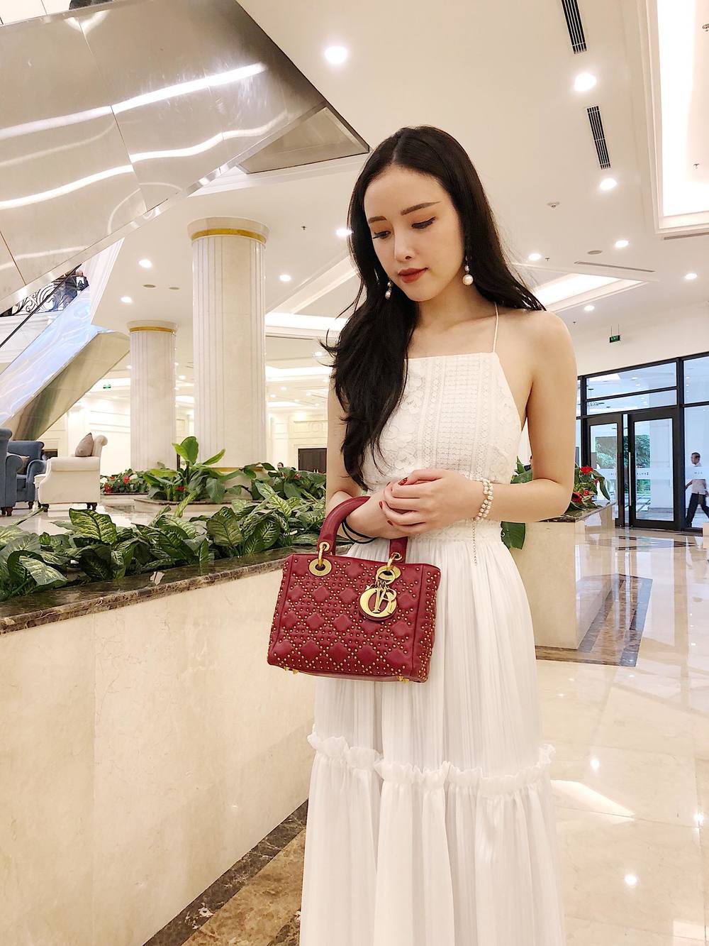 Em gái Mai Phương Thúy: Học vấn cao, sắc vóc đẹp không thua chị gái Hoa hậu - Ảnh 3
