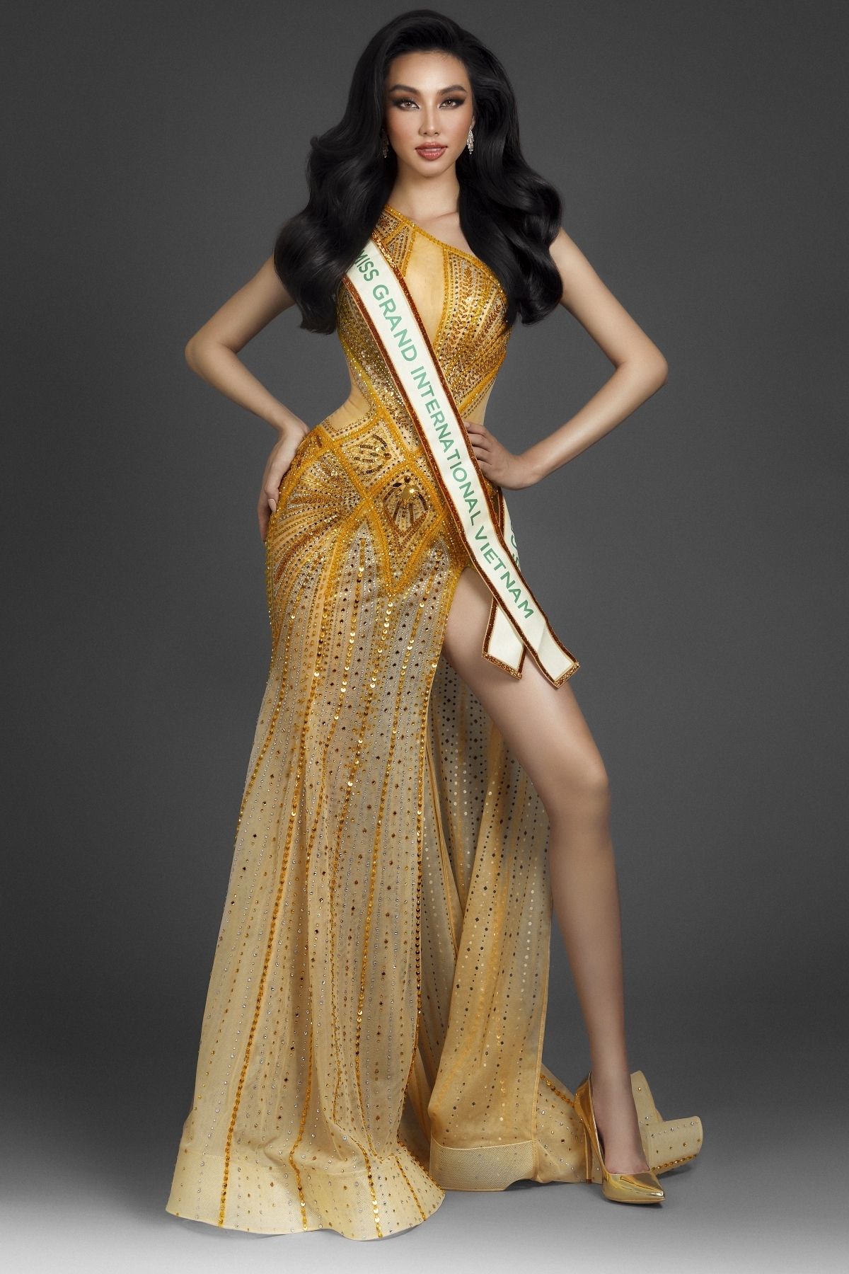Tân Hoa hậu Hoà bình Myanmar 2021: Cao gần 1m80, mặt xinh, dáng thon - Ảnh 11